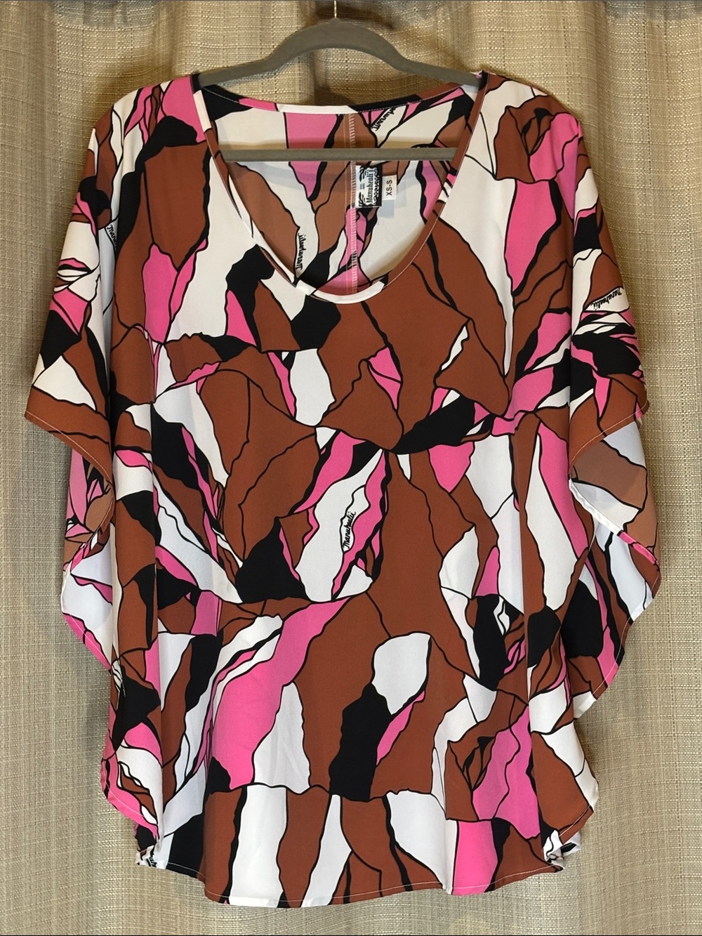 Manuheali’i Abstract Print Top in Brown, Pink, White & Black size XS-S